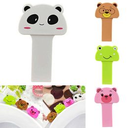 2024 Cartoon Toilet Seat Handle Holder Sanitary Not Dirty Hand Toilet Lid Lifter Closestool Holder Toilet Lifter Bathroom Accessories