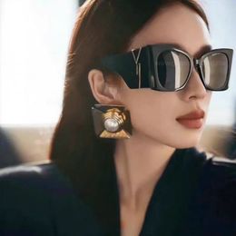 Designer Sunglasses Women Luxury Blaze Sunglasses Fashion Ladies M119 Oversized Cateye framer Shades for Slimmer Face Gold-tone Letter Emblems at Temples with Box