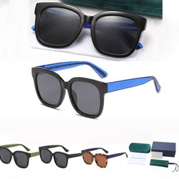 Womens Mens Summer Sunglass Bee Pattern Fashion Color Matching with Metal Letters Sunglasses 1 Set Package 5 Styles Optional2978