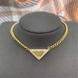 Womens Mens Luxury Designer Necklace Chain Fashion Jewellery Black White P Triangle Pendant Design Party Silver Hip Hop Punk Men Nec227k