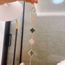 Designer jüngste Marke Van V Gold plattiert 18k Rose fünf Blumen vier Blattgras Natural Schwarzes Achat -Abstandshalter mit vollem Diamantarmband für Frauen