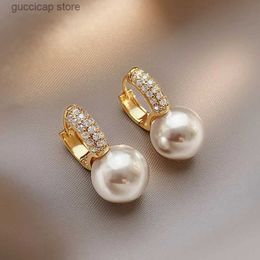 Charm Korea Fashion New Light Luxury Simple Classic Pearl Drop Earrings Birthday Party Gift Woman Jewelry Stud Earrings Y240328