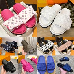 Designer Slides Pool Pillow Slippers Women Men Slides Fashion Classic Prints Embossed Flat Comfort Mules Summer Indoor Sandals Black Grey White Beach Shoes