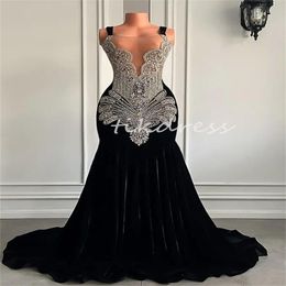Gorgeous Black Diamond Crystal Prom Dresses 2024 Plus Size Mermaid Velvet Evening Dress Tank Straps Ceremony Formal Party Gowns Special Occasion Robe De Mariee