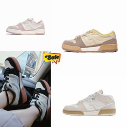 2024 Colourful spring and autumn assorted small white shoes womens shoes platform shoes designer sneakers GAI