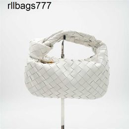 Jodie Bag Bottegvenetas Luxury Baodie Home Woven Mini White Cowhide Handheld Womens Leather Tote Handbags