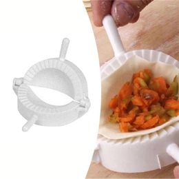 Baking Tools Plastic Dumplings Maker Mold Hand Dough Press Dumpling Clip DIY Ravioli Pie Mould Kitchen Pastry Cooking Accessories