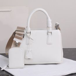 Classic retro style stewardess bag shoulder bag Crossbody bag Handbag cross grain cow leather fashion simple atmosphere P1008