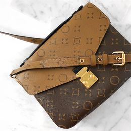 Luxury handbag M44875 Pochette metiss Shoulder Bags for womans leather embossed crossbody Designer bag tote fashion mens brown flower Clutch postman bag Wallets