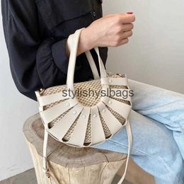 Shoulder Bags Designer Luxury Womens Tote Summer Lady Beach Crossbody Simple Bag Female Straw Semicircle Handbags H240328