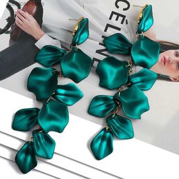 Charm Korean Fashion Acrylic Petal Flower Tassel Dangle Earrings For Women 2024 Luxury Vintage Fairy Wedding Party Jewellery Accessories Y240328