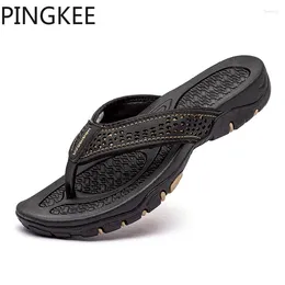 Slippers PINGKEE Flip Flops For Men Summer Shoes Leather Upper TPR Outsole Traction Lightweight Sandals Arch Support Beach