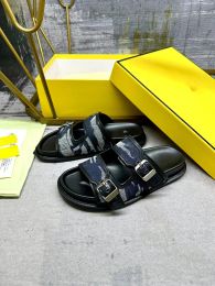 sandali firmati sandali con plateau sandali da donna sandali da uomo scarpe con fondo in pelliccia infradito casual estivo 0323