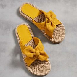 Slippers Handmade womens household linen cutting Str sandals casual outdoor cross cut summer beach wearing flat shoes H24032862RU