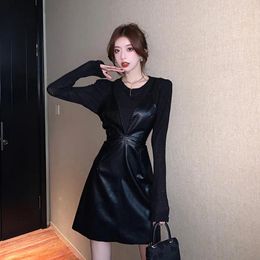 Casual Dresses W4M Hong Kong Taste Net Red Sweet Cool Temperament Round Neck Long Sleeve Leather Halter All Matching Slimming Two-piece