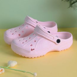 Free Shipping Designer Cro Sandals Slide Croces Men Women Buckle Clog Classic Shoes Baby Children Slippers Slides Triple Black White Sandal Shoes 462