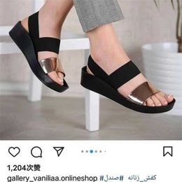 Sandals 2023 New Summer Platform Shoes Womens Beach Outer Slide Mens Soft Thick Sole Anti slip Indoor Cool Black H240328