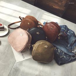 Shoulder Bags Women Messenger Bag Wholesale Female Fashion Crown Flap Retro Handbag Slung PU