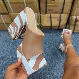 Slippers Summer graffiti triangle thick heel slider sexy street womens shoes party peeping toe dress square platform sandals 43 H240328