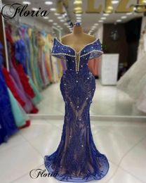 Abiti da passerella Celebrità a sirena blu navy con cristalli con spalle scoperte Abiti da sera speciali per feste Abiti da sera Vestito da tappeto rosso