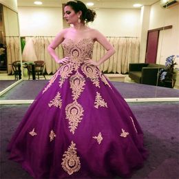 Fifteen Red White Quinceanera Dresses With Gold Appliques Sweetehart A Line Charro Vestidos De Xv Anos Para Birthday Party Gowns 2024 Corset Lace Up vestidos de novia