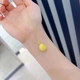 Nya lilla durian halsband kvinnor ins liten populär design mode mångsidig koppar pläterad hänge tiktok kwai nätverk röda tillbehör