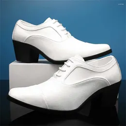 Dress Shoes Banquette Size 45 Luxury Designer Men's Sneakers Formal Man Sports Krasovki Kit Runings Supplies