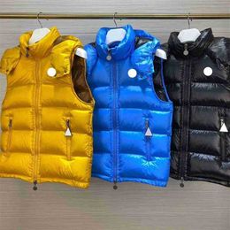 2023 Designer Mens Puffer Jacket Embroidered Badge Luminous Keep Warm Winter Men Luxurious Down Size 1/2/3/4/5