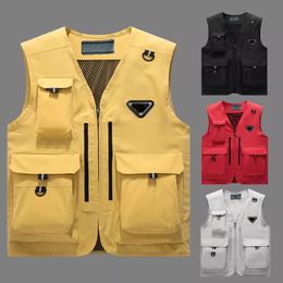 Men's Vests Designer jacket tank top stylist luxury women's men vest Outdoor camping with multiple pockets High quality Couples windproof sleeveless jackets parka