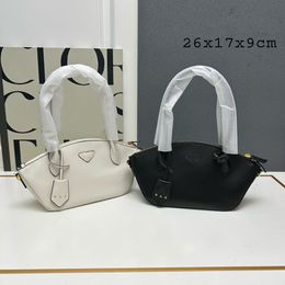 Fashion tote Luxury Designer Belt Shoulder bag Crossbody bag Shopping Travel bag Crescent bag tote bag