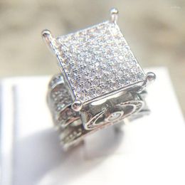 Cluster Rings 2024 Luxury Super Flash Full Of Diamonds Couple Ring For Women Exaggerated Hollow Square Crystal Anniversary Gift Jewelry