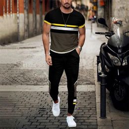 Men's Tracksuits Striped 3D Printed Summer Men Outfit Tracksuit Suits Oversize T Shirt Trousers 2 Piece Casual Street Man Sets Fashion