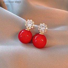 Charm Flower Zircon Round Red Pearl Earrings for Women Light Luxury Temperament Red Stud Earrings Sweet Simple Jewelry for Women Y240328