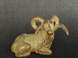 Decorative Figurines Collection Chinese Bronze Carving Sheep Statue Paperweight Or Pen Rac Decoration