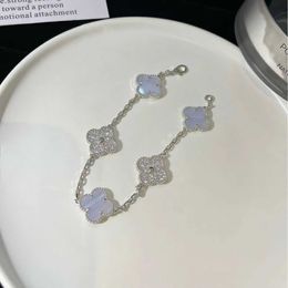 Designer Original Brand Van Four-Leaf Clover Armband Natural Purple Jade Chalcedony Smycken Enkel gåva för flickvänsmycken