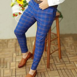 Mens Casual Plaid Print Pants Skinny Pencil Pants Zipper Elastic Waist Social Pants Oversize Male Business Suit Trousers 240308