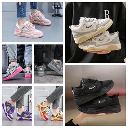 Designer Casual Luxury Shoes Men Women Running Trainers White Black Navy Blue Vintage Distressed Sports Top Low GAI comfort