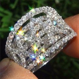 Sparkling Luxury Jewelry 925 Sterling Silver Pave White Sapphire Popular CZ Diamond Gemstones Promise Women Wedding Band Ring For 295k