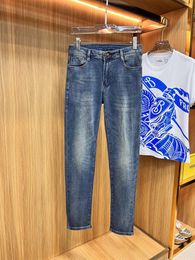 Designer jeans mens lila jeans denim byxor mode byxor av hög kvalitet rak design retro streetwear casual treatpants joggers byxa tvättade gamla jeans#018