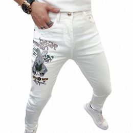 summer 2023 Fi Luxury Korean Cott White Color Slim Jeans for Men with Embroidered Rabbit Design Kpop Skinny Jeans Man K5Ua#