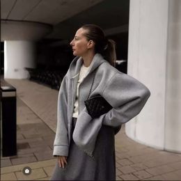 24 Frühling schwedischer nordischer Stil Nischen-Kapuze mit Reißverschluss, lockerer, lässiger Space-Baumwoll-Straßen-Hoodie für Frauen