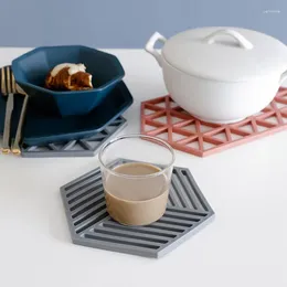 Table Mats Placemat Teacup Mat High Temperature Resistant PVC Hollow Tea Cup Cushion Antiskid Meal Heat Insulation Pot