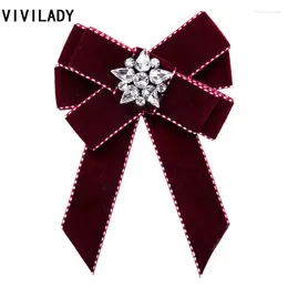Brooches VIVILADY Fashion Handmade Velvet Bowknot Brooch Statement Crystal Breastpin Pin Women Cravat Tie Bijoux Jewellery Party Gifts