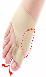 1pair Comfortable Soft Bunion Protector Toe Straightener Silicone Toe Separator Corrector Thumb hallux valgus Foot Brace Support7413160