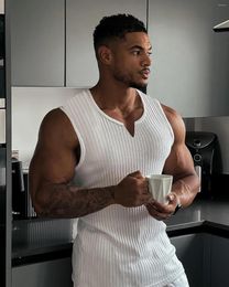 Mens Tank Tops 남성 여름 V- 넥 피트니스 탑 근육 조끼 체육관 의류 보디 빌딩 슬리빙 티셔츠 운동 스포츠 싱글 릿