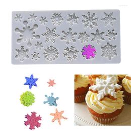 Baking Moulds Christmas Snowflake Pattern Silicone Mold Chocolate Cake Non-stick And Heat-resistant Kitchen Handmade Tools