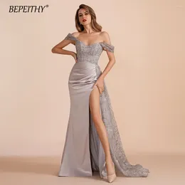 Party Dresses BEPEITHY Gray Off The Shoulder Long Prom 2024 Sleeveless High Slit Sexy Formal Occasion Evening Gown Arrival