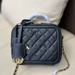 makeup bag mini Totes bags Toiletries Fashion pouch black Clutch Women Handbags Cosmetic Storage -Nice chain shoulder bag Luxury C208m