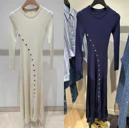 Casual Dresses Women Metal Diagonal Buckle Mid-Length Dress Lady O-Neck Solid Color Long Sleeve Thread Slit Hem Slim Robe Spring 2024