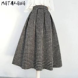 Skirts Matakawa Autumn Winter Woolen Women Plaid Vintage A-line High Waist Long Skirt Korean Fashion Thick Elegant